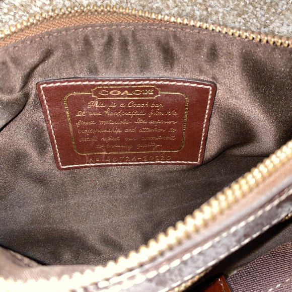 Small Coach handbag - Picture 4 of 4